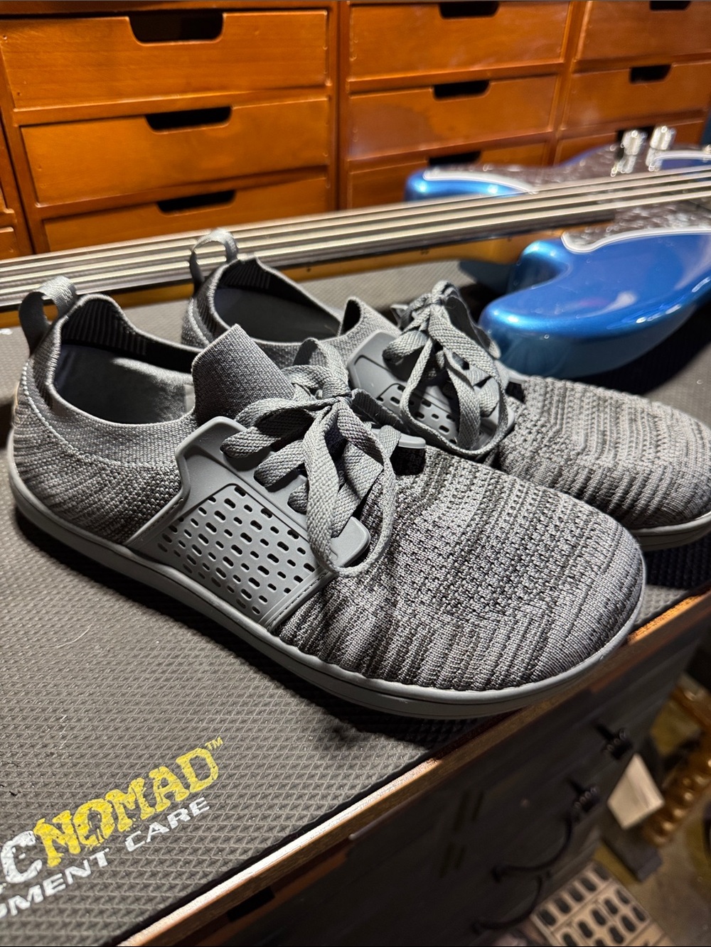 Men’s Grey Knit Athletic Lace-Up Sneakers